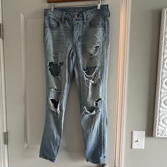 American Eagle Tomgirl Jeans - Picture 1 of 2